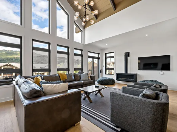 1030 Allae De Verbier #203, Mont Tremblant, QC J8E 1C6