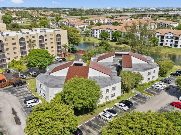 9421 Fontainebleau Boulevard #109, Miami, FL 33172