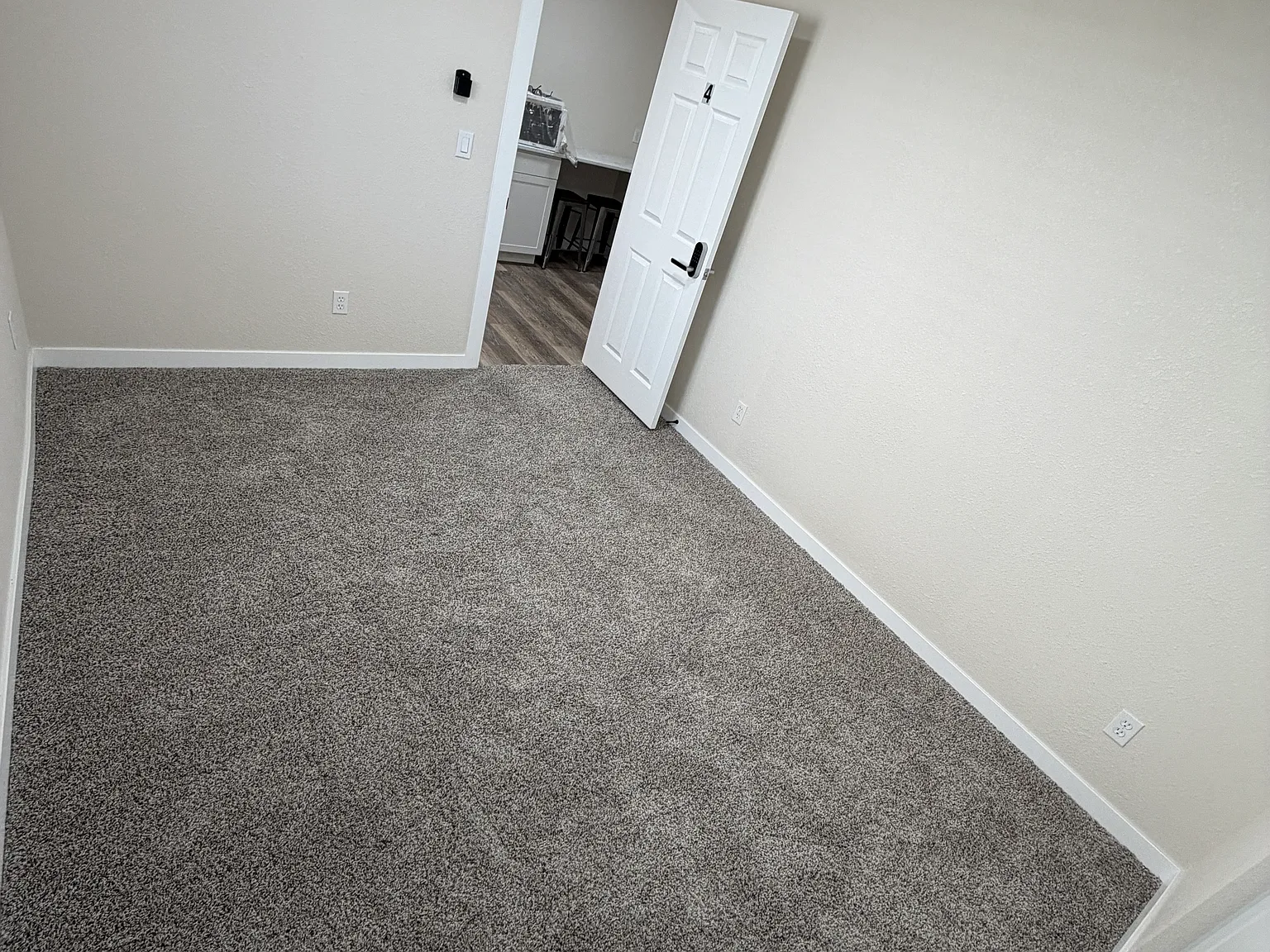 2215 Allyn Way — Photo 3