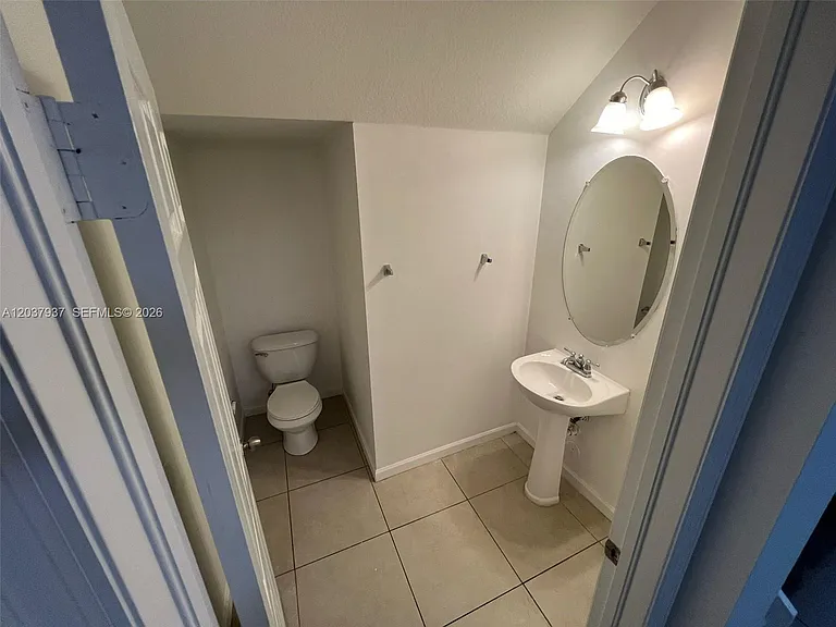 27568 SW 143rd Ave #27568 — Photo 8