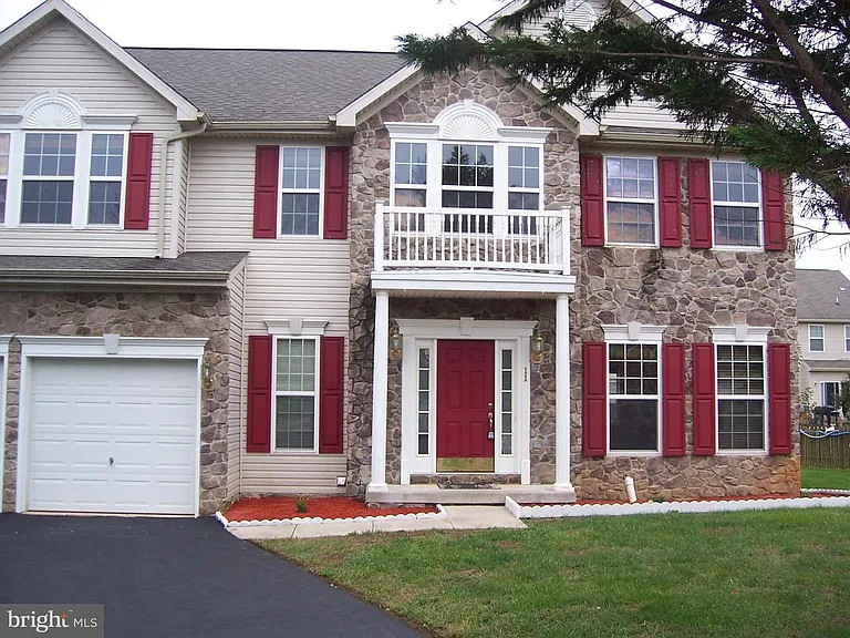 11 Corvair Ln — Photo 1
