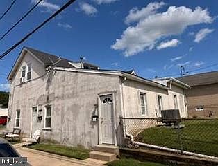 2nd image of 803 Forrest St