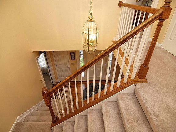 4th image of 5482 Riverwalk Dr