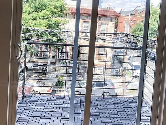 4th image of 2418 Snyder Ave #3A