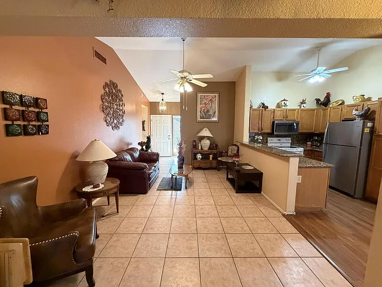 6761 S Oakmont Dr — Photo 4