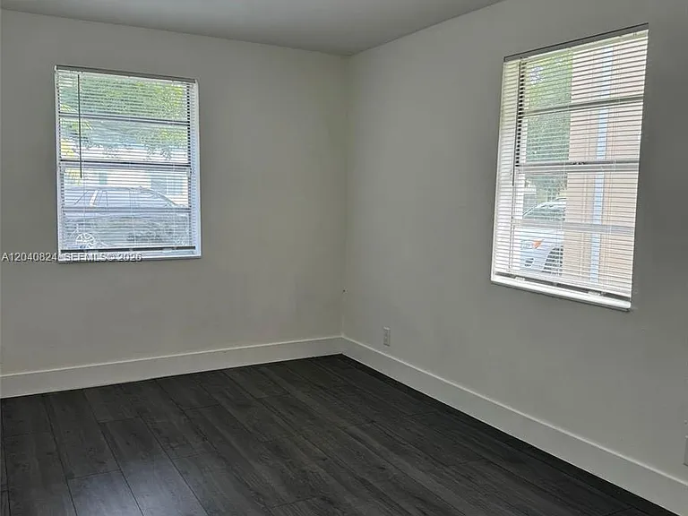 1842 Madison St #2 — Photo 3