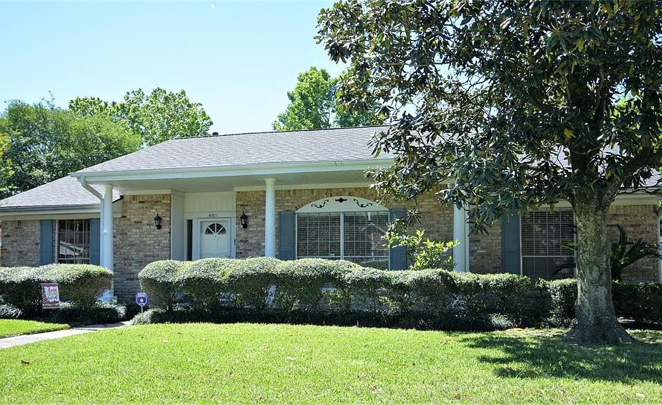 1st image of 6011 Arboles Dr