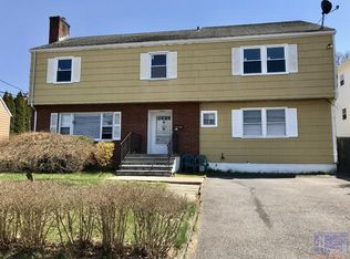 84 Lakeview Ave, West Harrison, NY 10604