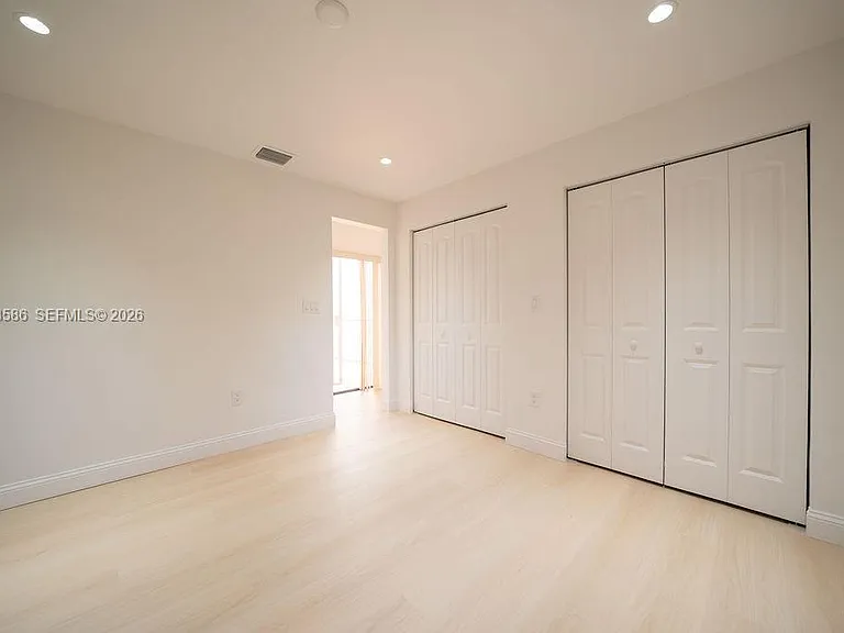 1550 S Greenway Dr — Photo 40