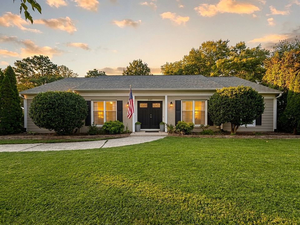 Charming, recently renovated, ranch home in Candlewyck.