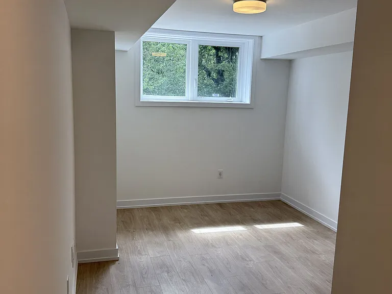 42 Lowes Rd W #115 — Photo 10