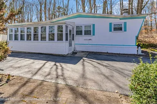 165 Chandler Rd Photo 1