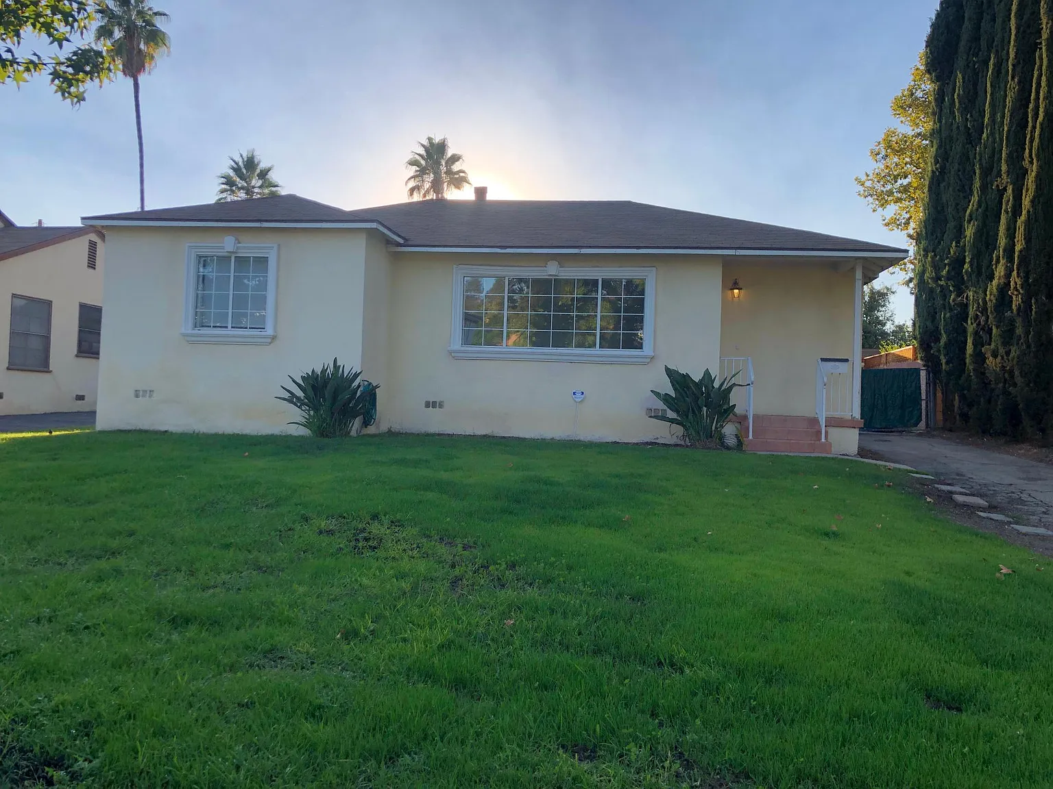 4943 Petit Ave — Photo 3
