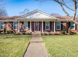 318 Brentford Ct, Douglass Hills, KY