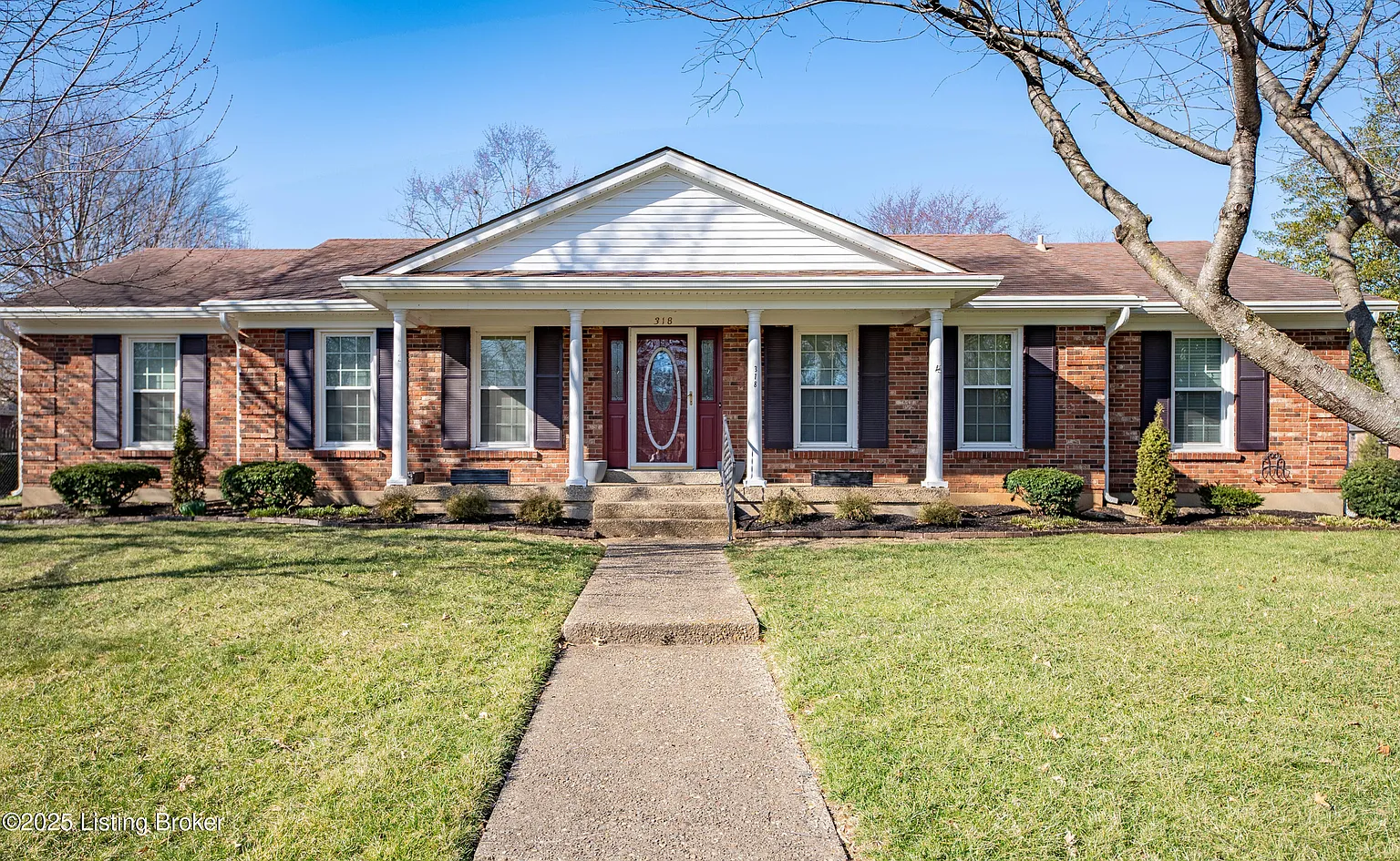 318 Brentford Ct photo 1