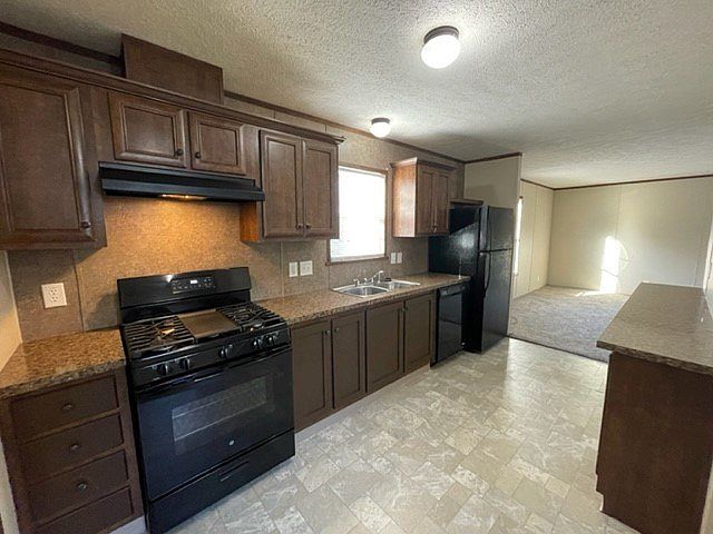 1st image of 516 Courtland Ln #247