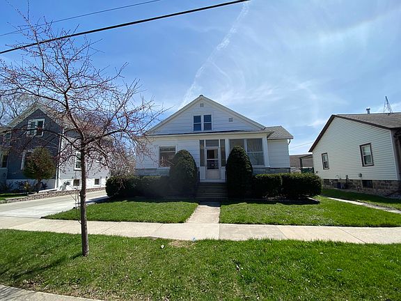 4th image of 114 E Arndt St