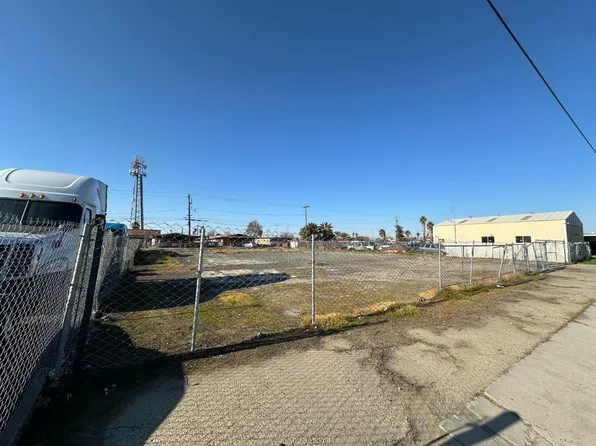 442 Naples St, Mendota, CA 93640