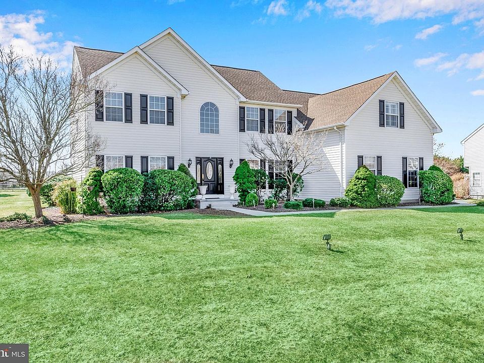 1st image of 6 Chancellorsville Cir
