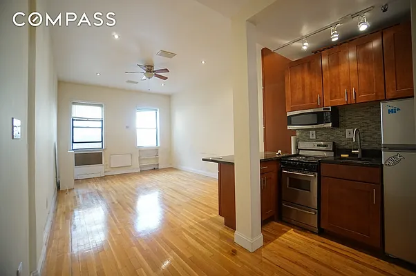 Rented by Compass | media 7