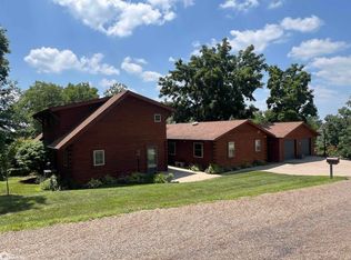 710 High St, Eldon, IA 52554