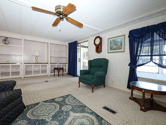 5th image of 473 Ponce De Leon Dr