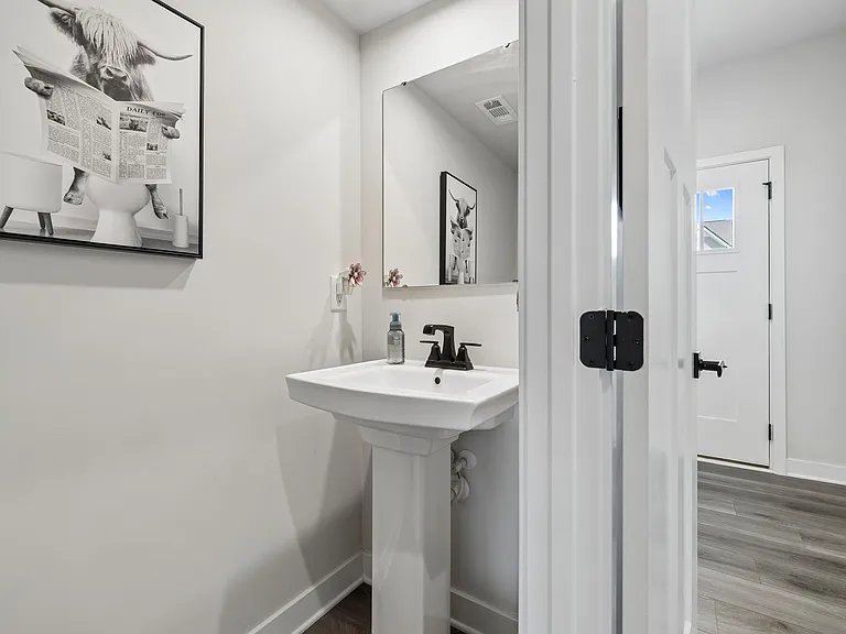 1021 Clendening Dr — Photo 7