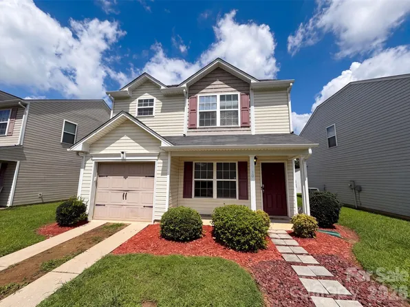 5730 Natick Dr, Charlotte, NC 28214