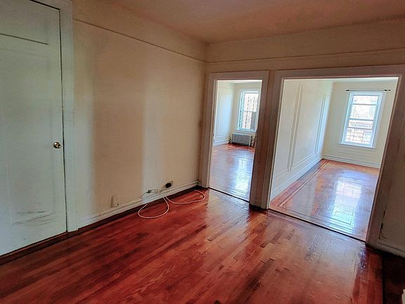 3rd image of 1565 Thieriot Ave #G