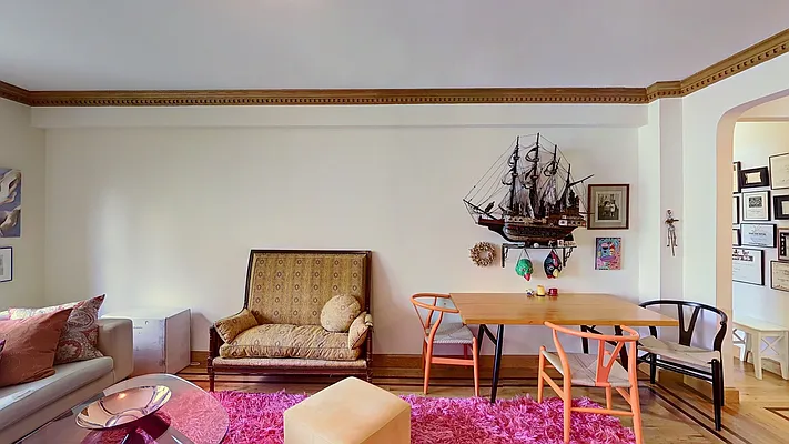 Rented by Emor Management Inc. | media 23