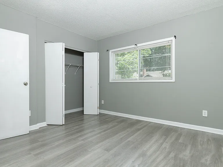 1834 John Calvin Ave #11 — Photo 3