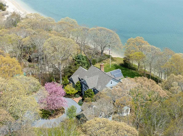 5055 New Suffolk Road, Cutchogue, NY 11956