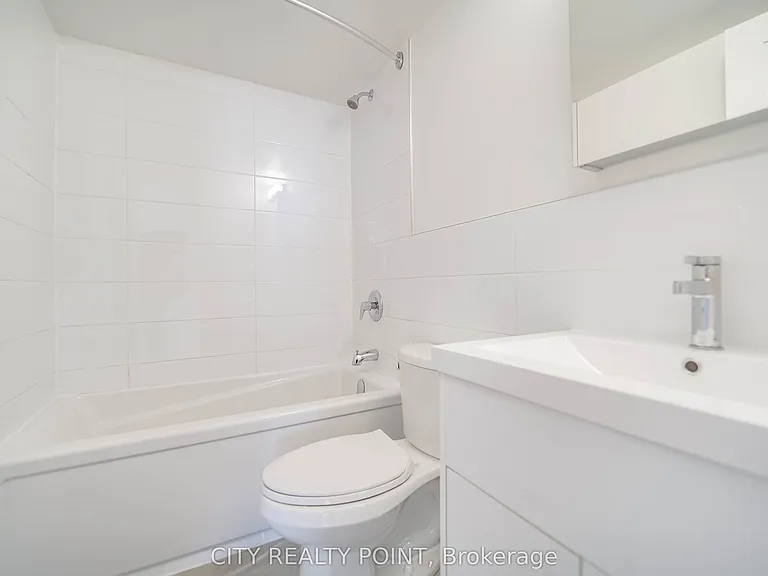 6200 Bathurst St #410 — Photo 22