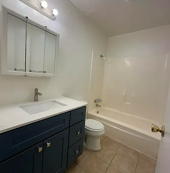 15 Royale Ave #11 — Photo 11