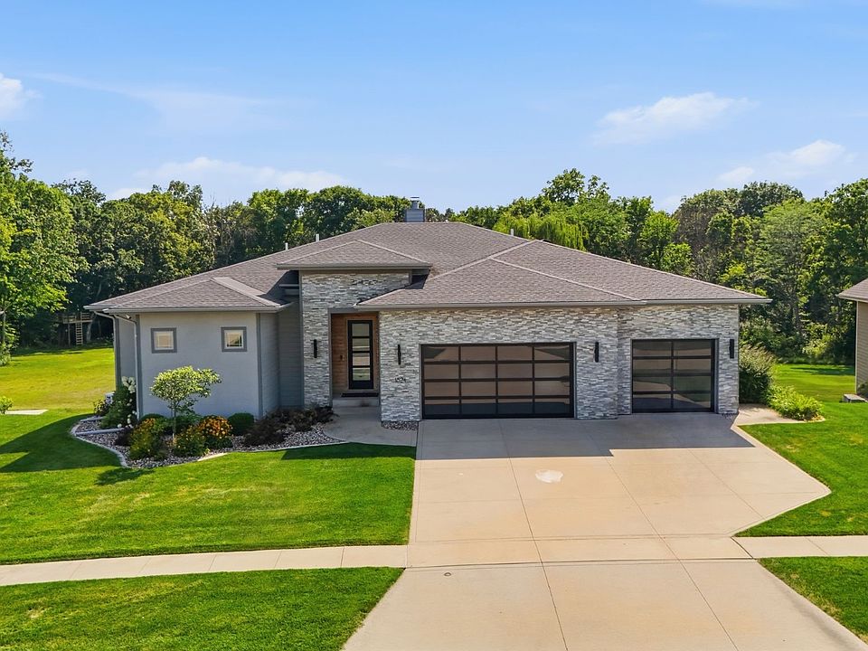 1st image of 1824 Falcon Dr