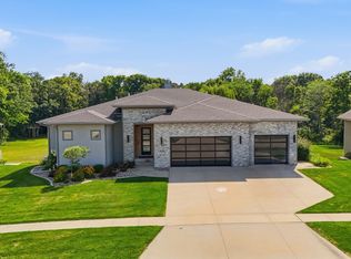 1824 Falcon Dr, Polk City, IA 50226