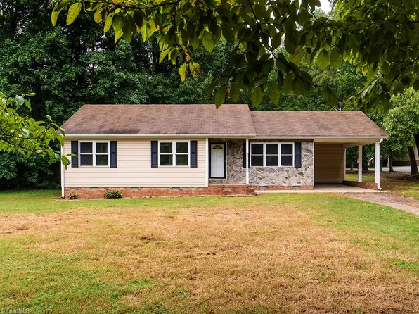 948 W Greensboro Chapel Hill Rd, Snow Camp, NC 27349