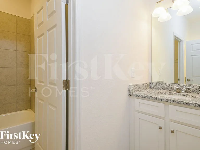 1227 Ponca Rd — Photo 14