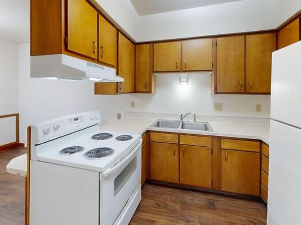 305 Ryan Dr #10