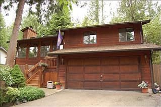 1st image of 910 Highwood Dr SW