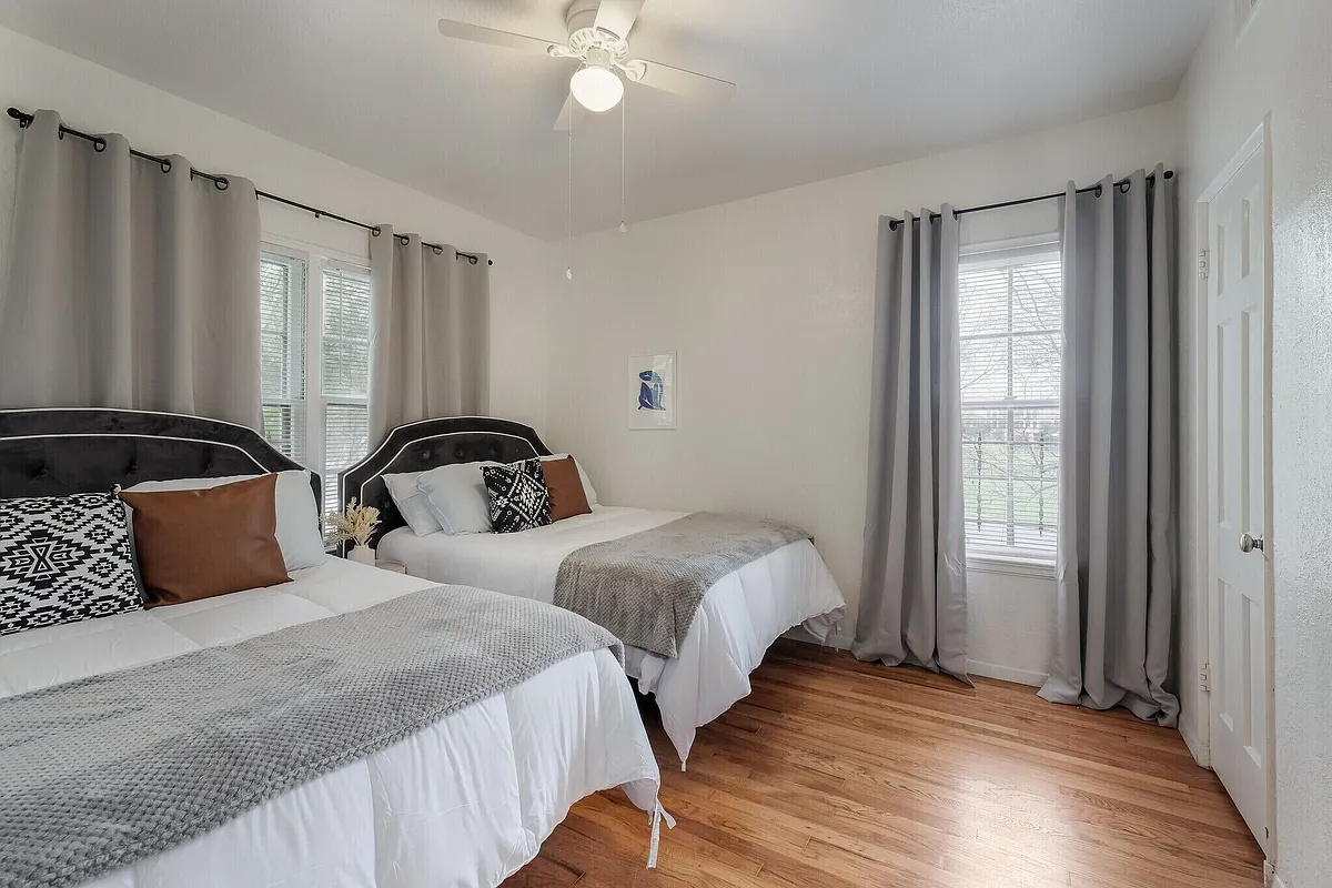 Building Photo - 511 Furr Dr #2