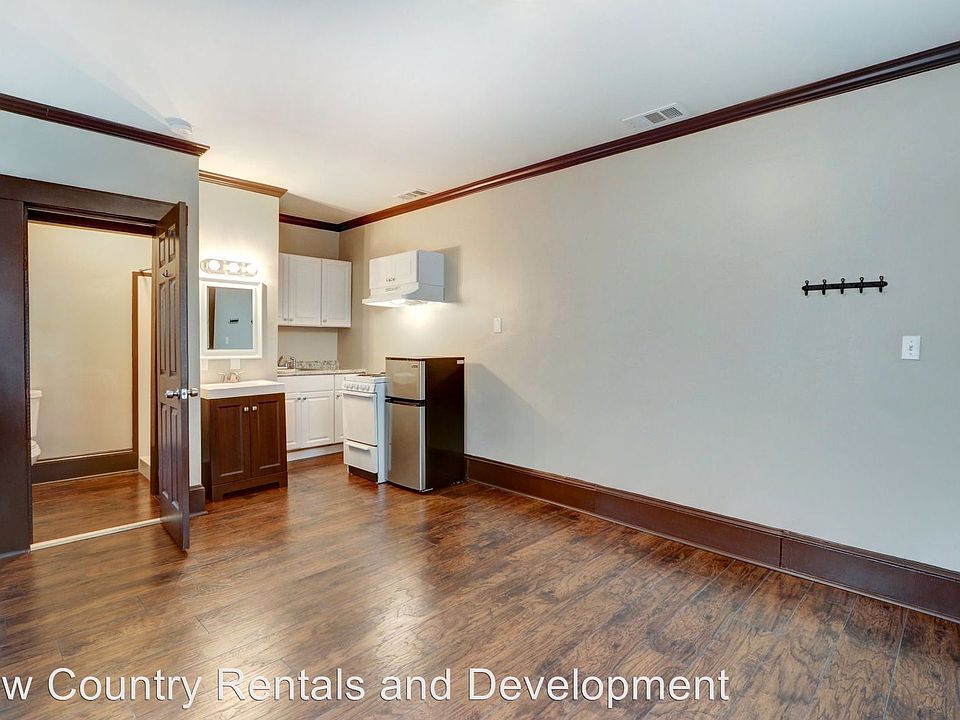 2nd image of 1602 E Henry St #G