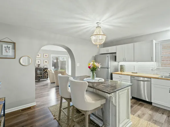 1017 Moylan Ln, Lexington, KY 40514