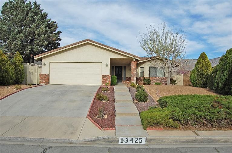 1st image of 13425 Stoneridge Dr