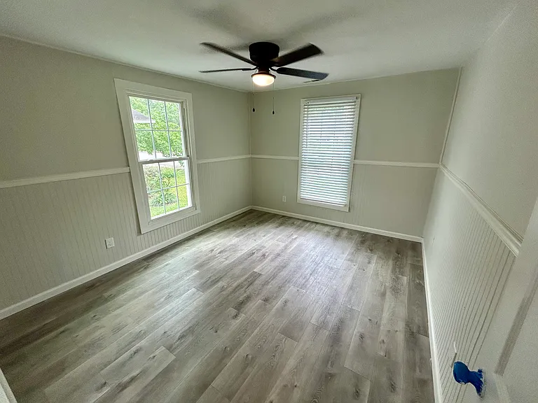 204 S Moore Rd — Photo 12