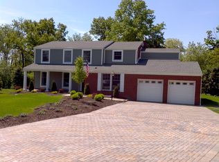 110 Priscilla Dr #2, Sewickley, PA 15143