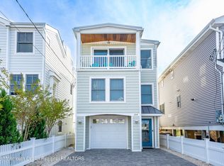 104 E 26th St, Ship Bottom, NJ 08008