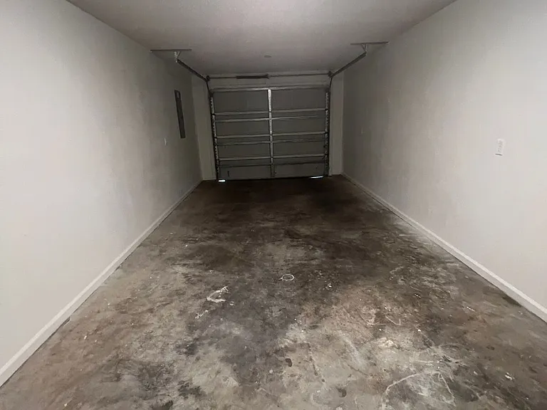 2119 Hamilton St — Photo 14