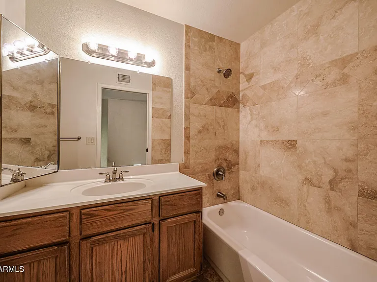 3233 E Desert Cove Ave — Photo 28