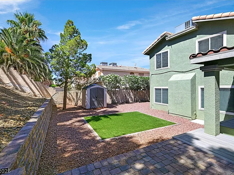 287 Helmsdale Dr — Photo 34